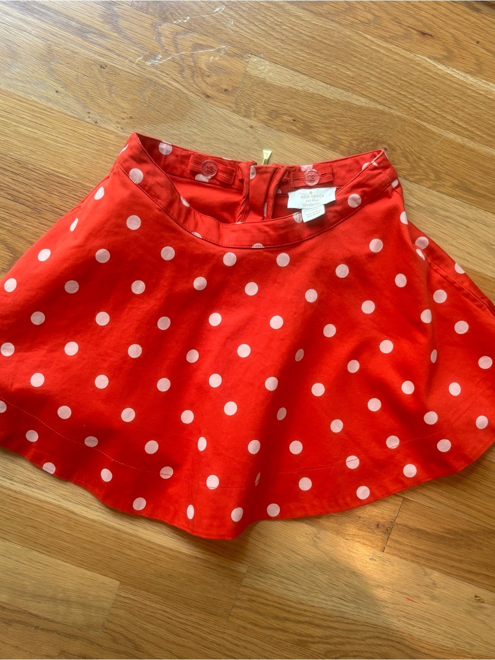 Kate Spade Girls 5T Red Polka Dot adjustable size Skirt w/zip & pockets.
